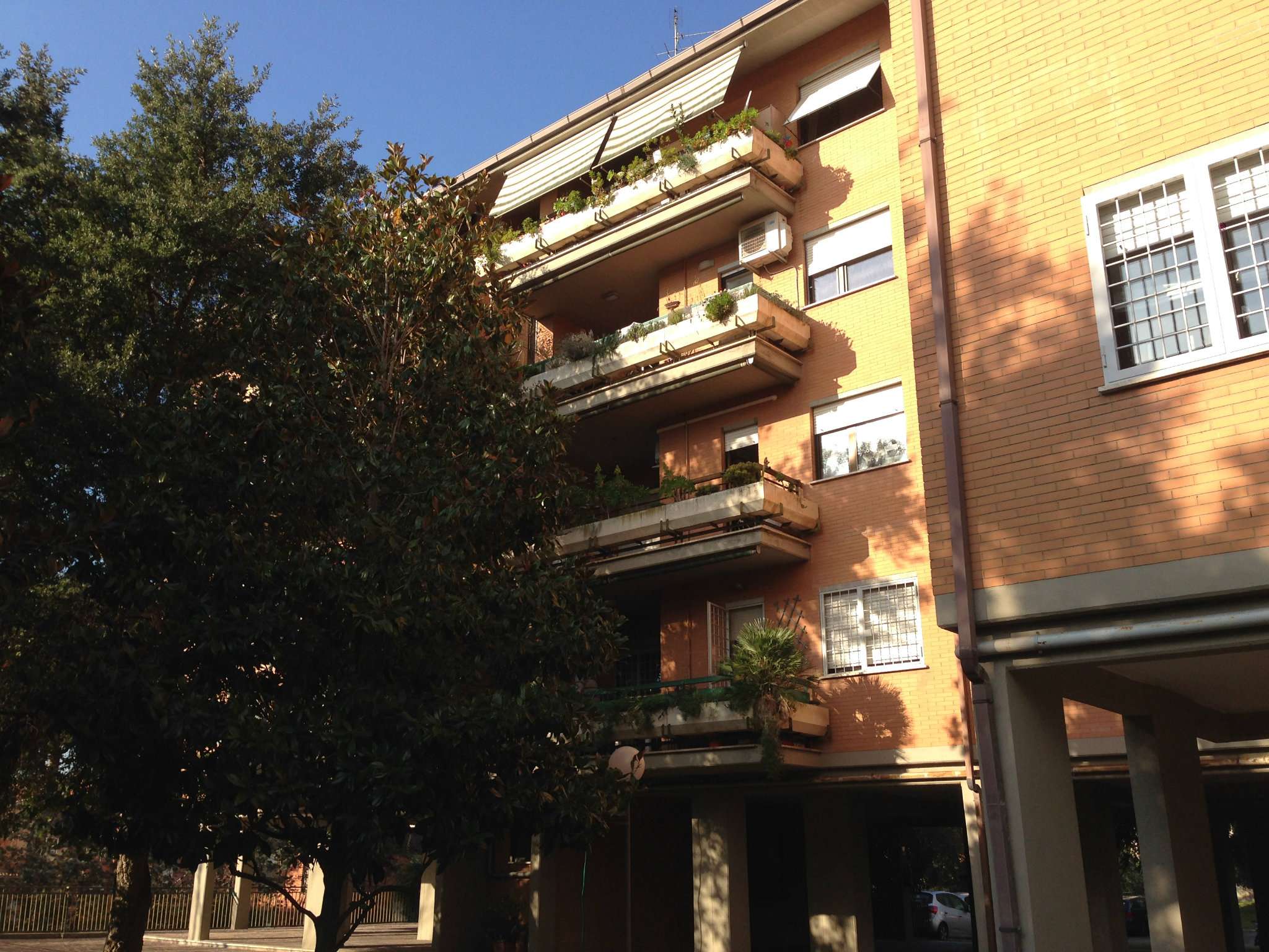 Appartamento ROMA vendita  PORTUENSE (XV MUN.) dei Serlupi Uno Holding