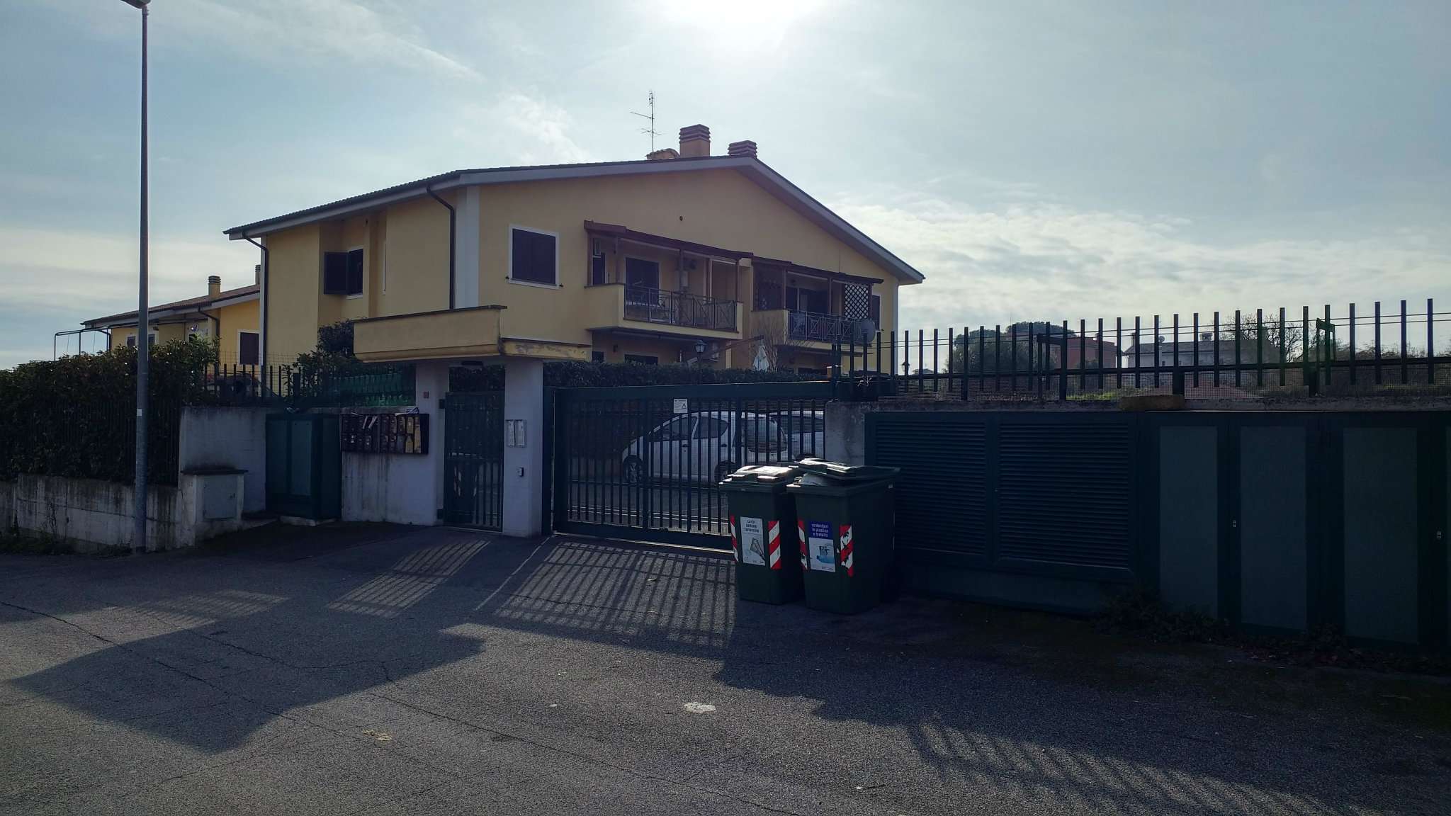 Appartamento ROMA vendita  LAURENTINA Quadrelle Uno Holding