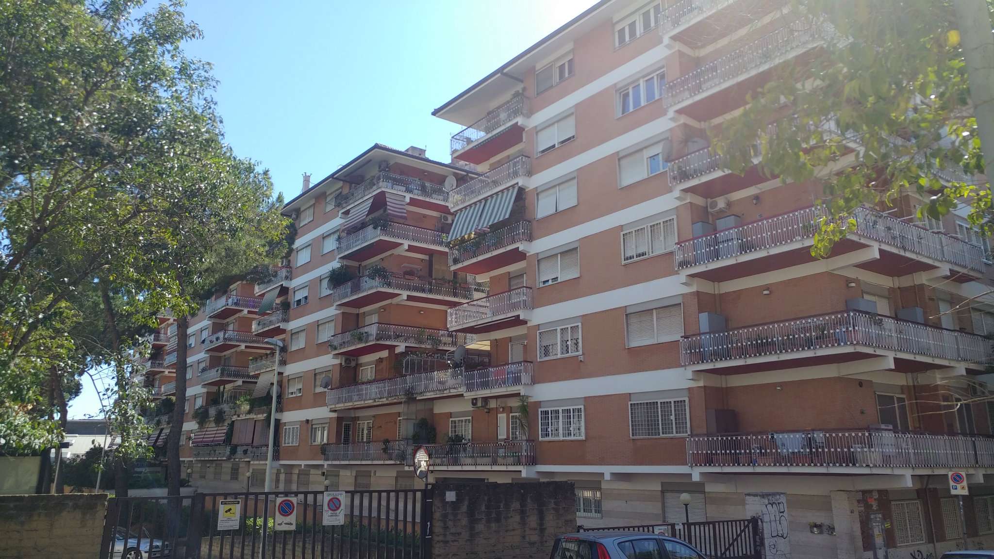 Appartamento ROMA vendita  MARCONI Antonino Pio Uno Holding