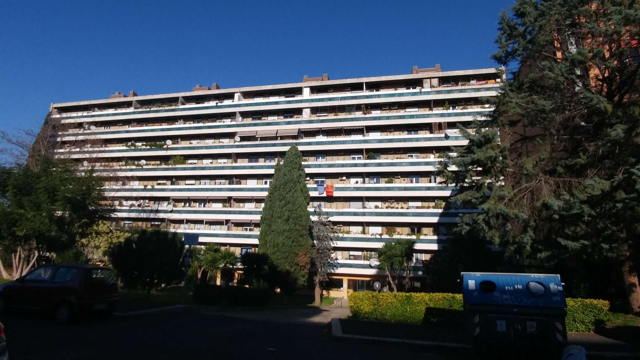  roma vendita quart: europa  uno holding