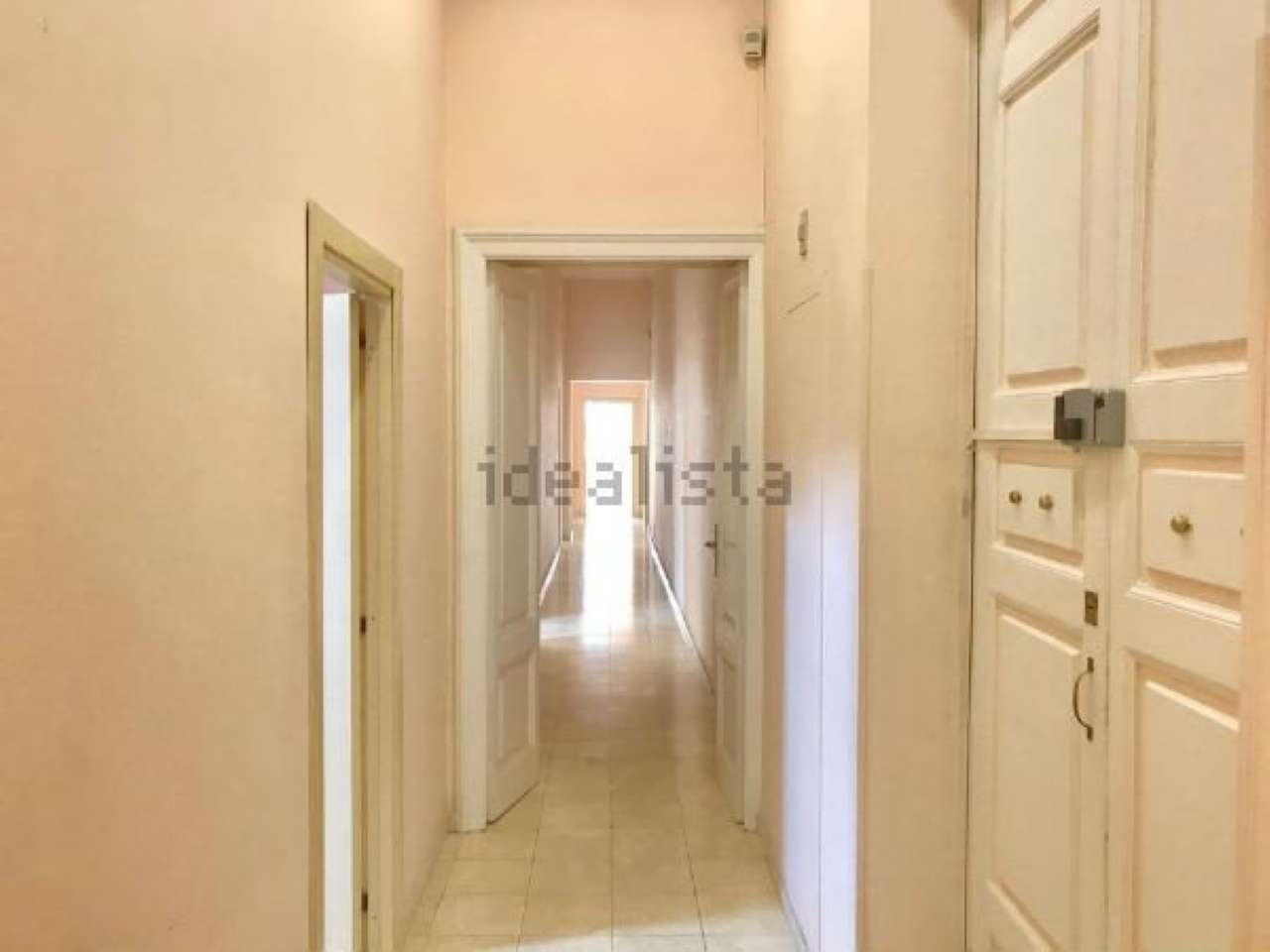 Ufficio - Loc.Com. ROMA affitto  Centro storico Piazza del Parlamento Lux Real Estate srl