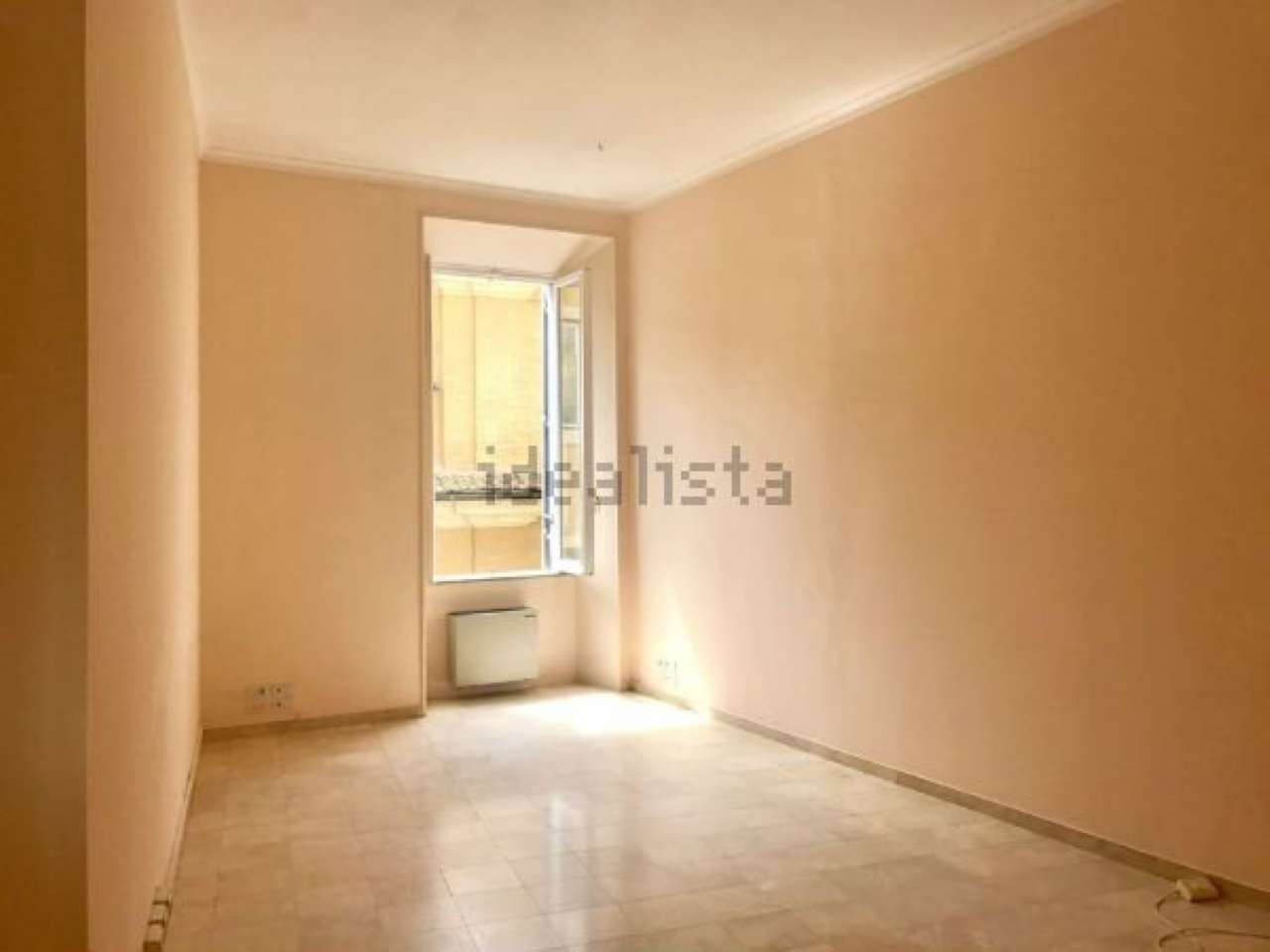 Ufficio - Loc.Com. ROMA affitto  Centro storico Piazza del Parlamento Lux Real Estate srl