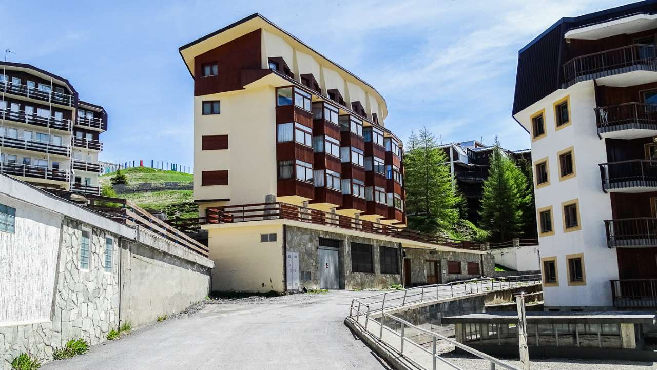  sestriere vendita quart: centro vianelli immobili