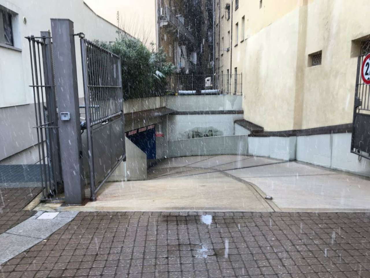 Box auto - Posto auto TORINO affitto  Università  Vianelli Immobili