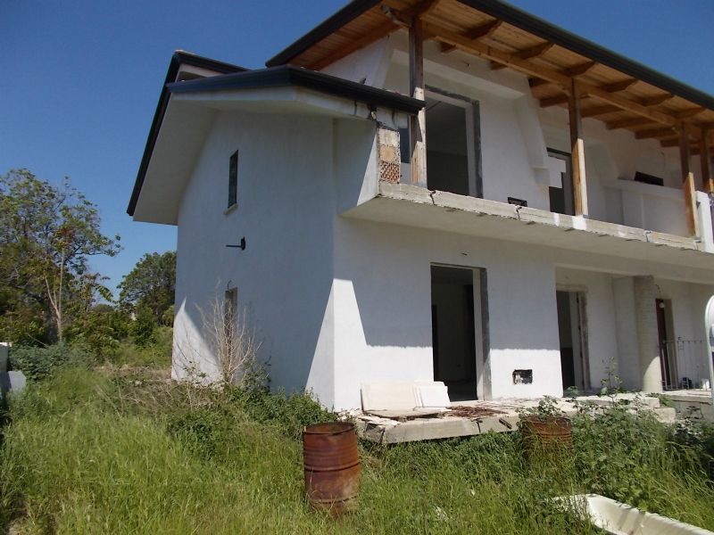 Villa Affiancata - Schiera SANTA MARIA A VICO vendita    MIGLIORCASA - Gemi services srls