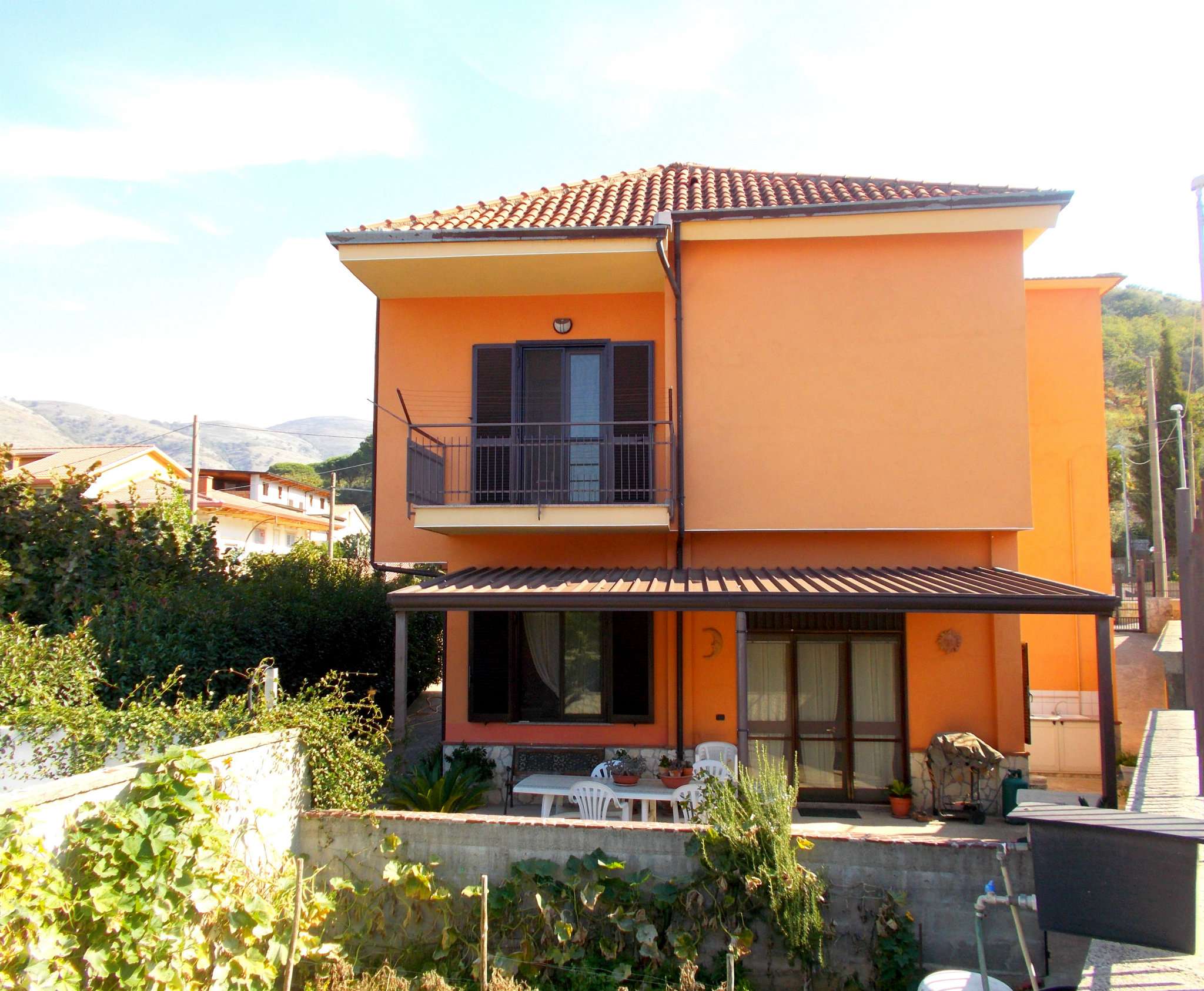 Villa ARIENZO vendita    MIGLIORCASA - Gemi services srls