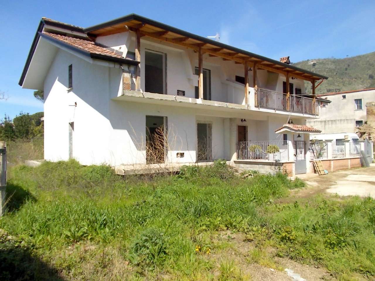 Villa Affiancata - Schiera SANTA MARIA A VICO vendita    MIGLIORCASA - Gemi services srls