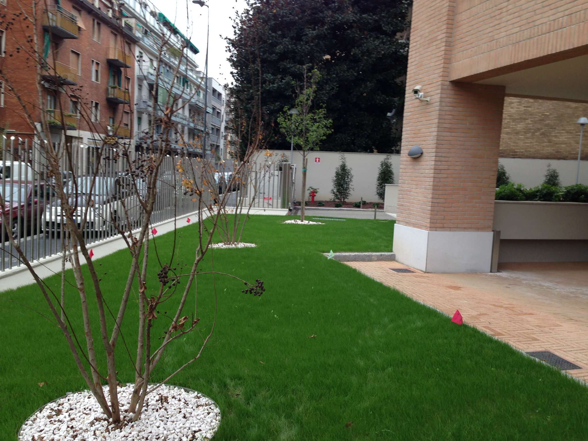 Ufficio - Loc.Com. MILANO affitto  DE ANGELI Desenzano cosmo real estate & brokers srl