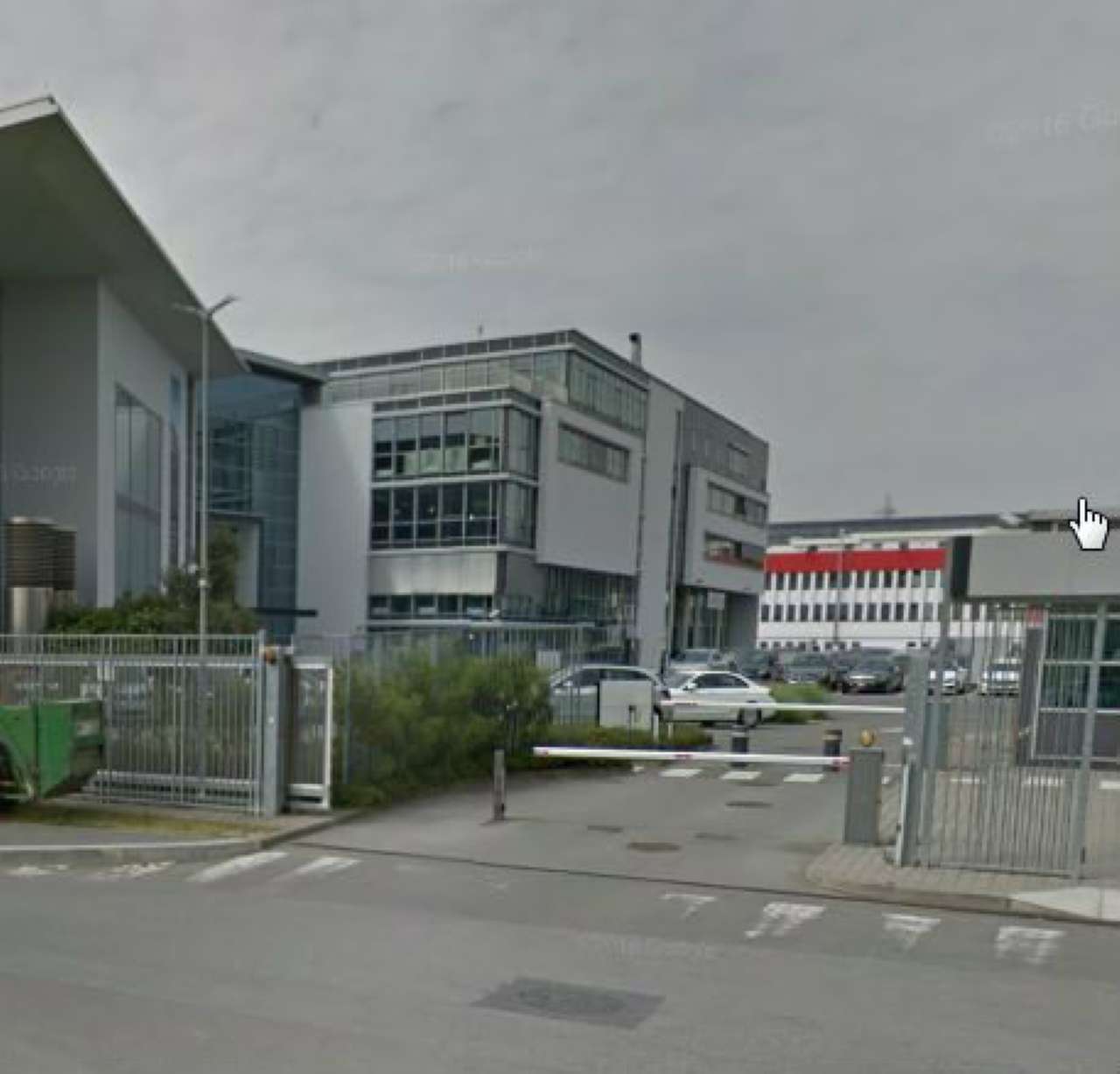  milano affitto quart: certosa cosmo-real-estate-&-brokers-srl