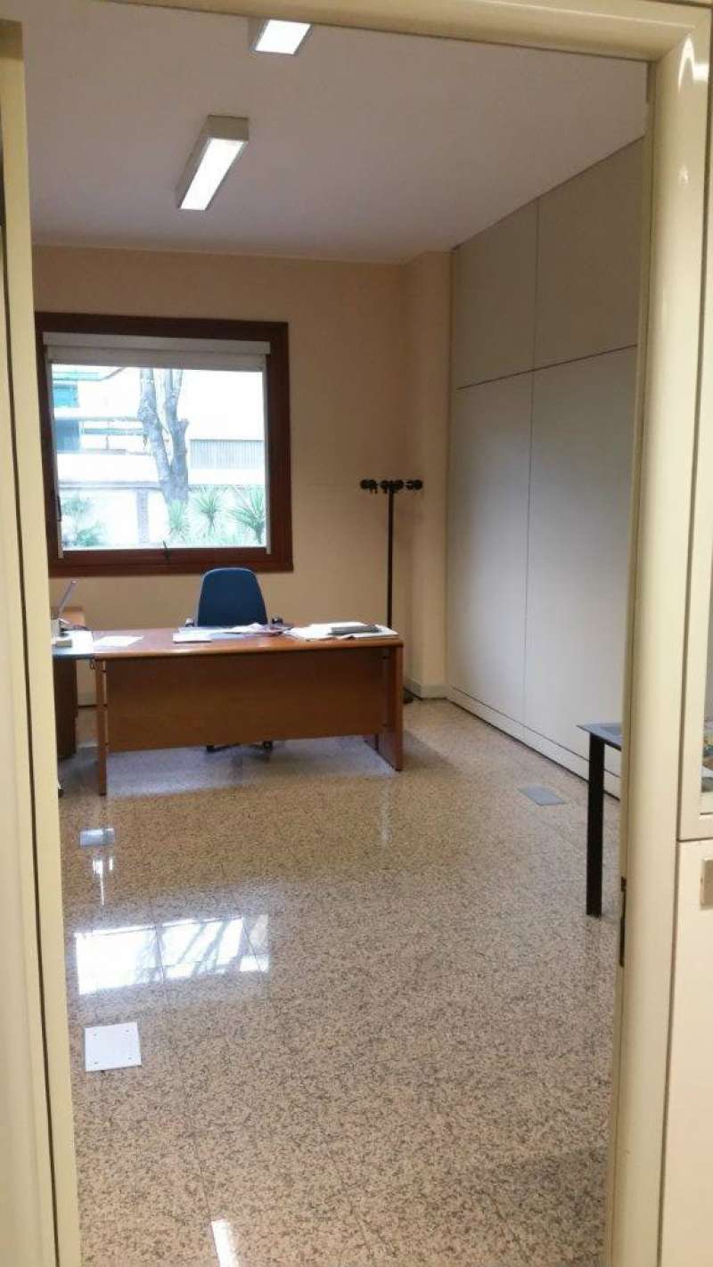  milano affitto quart: de angeli cosmo-real-estate-&-brokers-srl