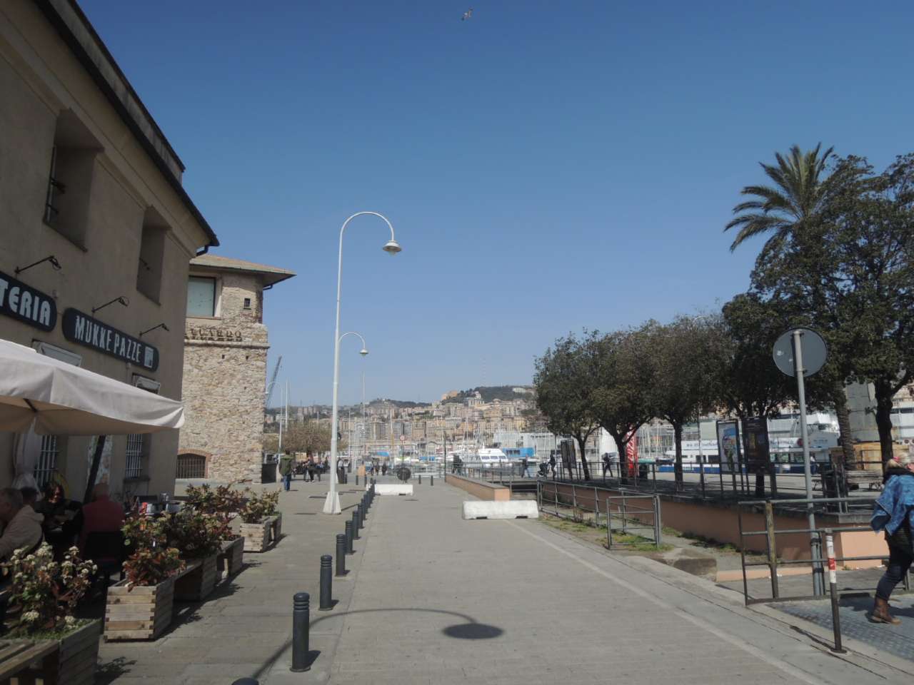 Negozio - Loc.Com. GENOVA vendita  CENTRO STORICO  Bongiovanni Studio Immobiliare