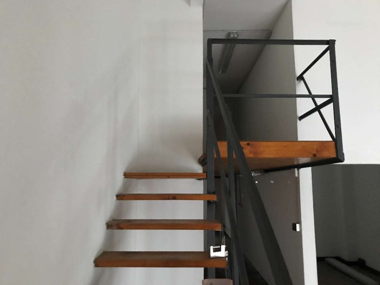 Negozio - Loc.Com. GENOVA affitto  RIVAROLO Vezzani OTTONELLO IMMOBILIARE