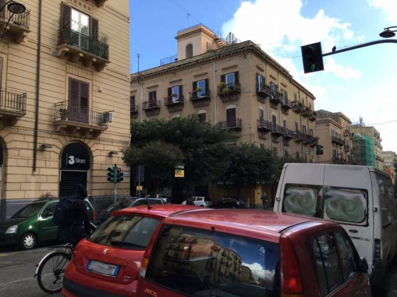Negozio - Loc.Com. PALERMO vendita  POLITEAMA   HOME ITALIA
