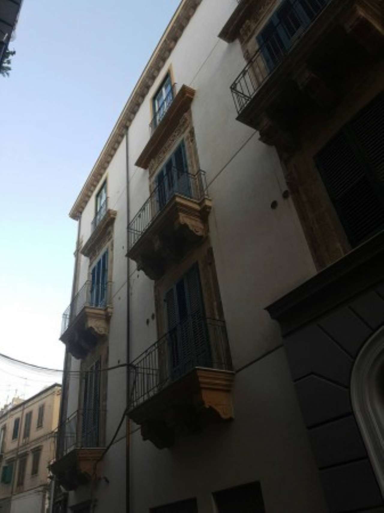 Appartamento PALERMO vendita  Centro storico  HOME ITALIA
