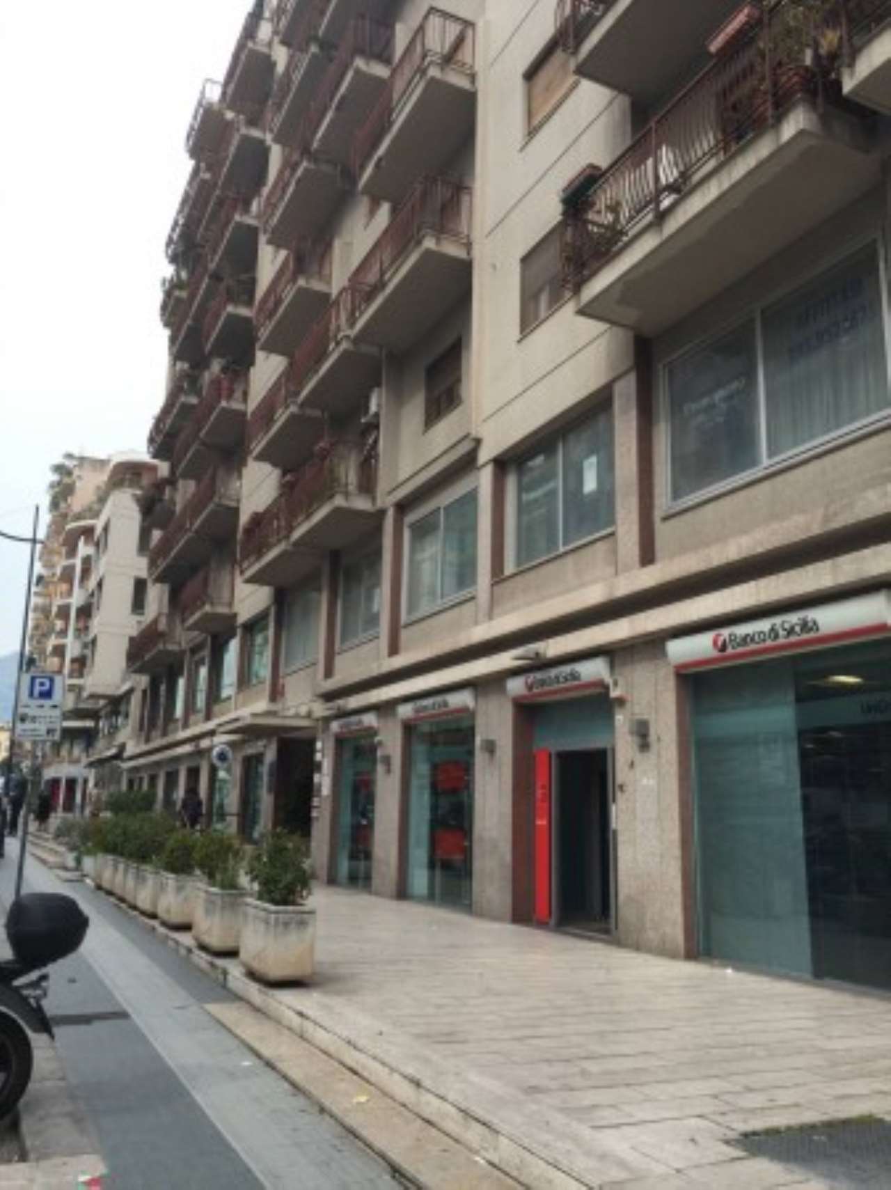 Ufficio - Loc.Com. PALERMO affitto  NOTARBARTOLO Emanuele Notarbartolo HOME ITALIA