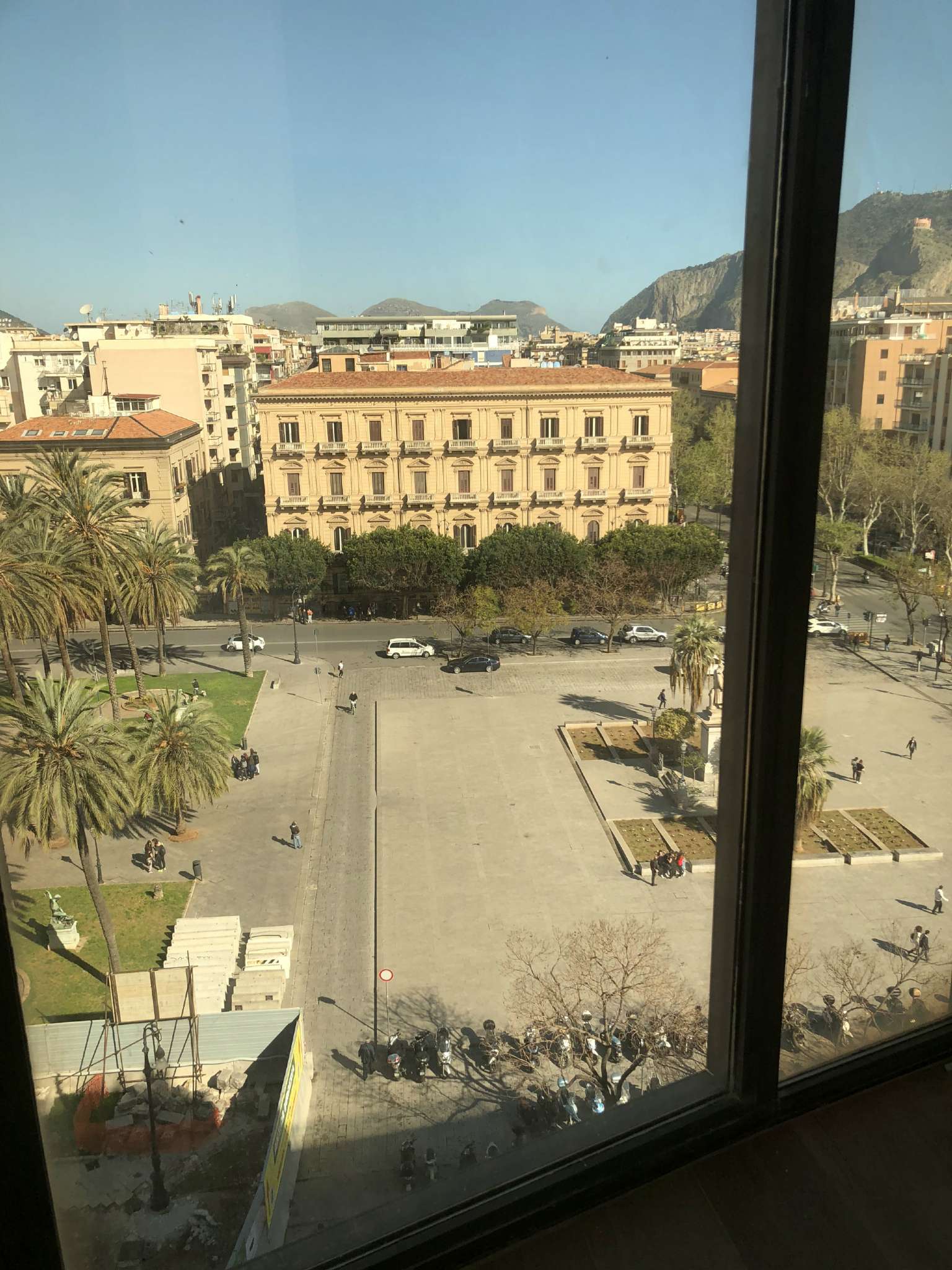 Appartamento PALERMO affitto   piazza castelnuovo HOME ITALIA