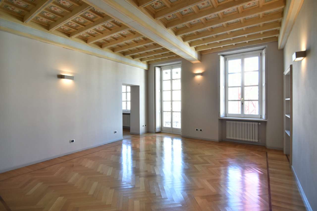 Appartamento MILANO affitto  CENTRO STORICO Santo Stefano HOUSE SELECTION