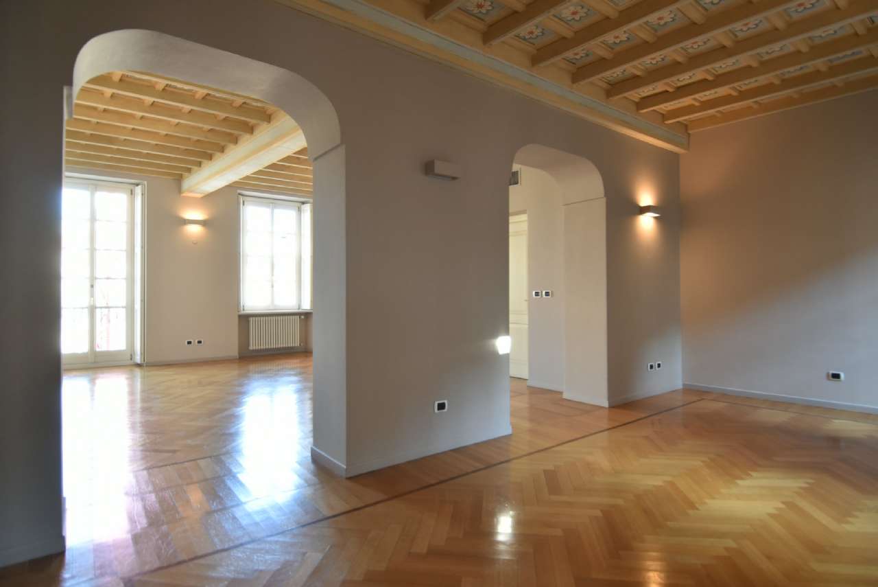 Appartamento MILANO affitto  CENTRO STORICO Santo Stefano HOUSE SELECTION