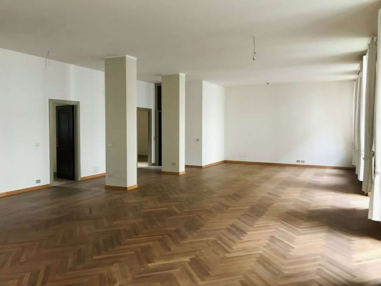 Show Room MILANO affitto  CENTRO STORICO Gesù HOUSE SELECTION