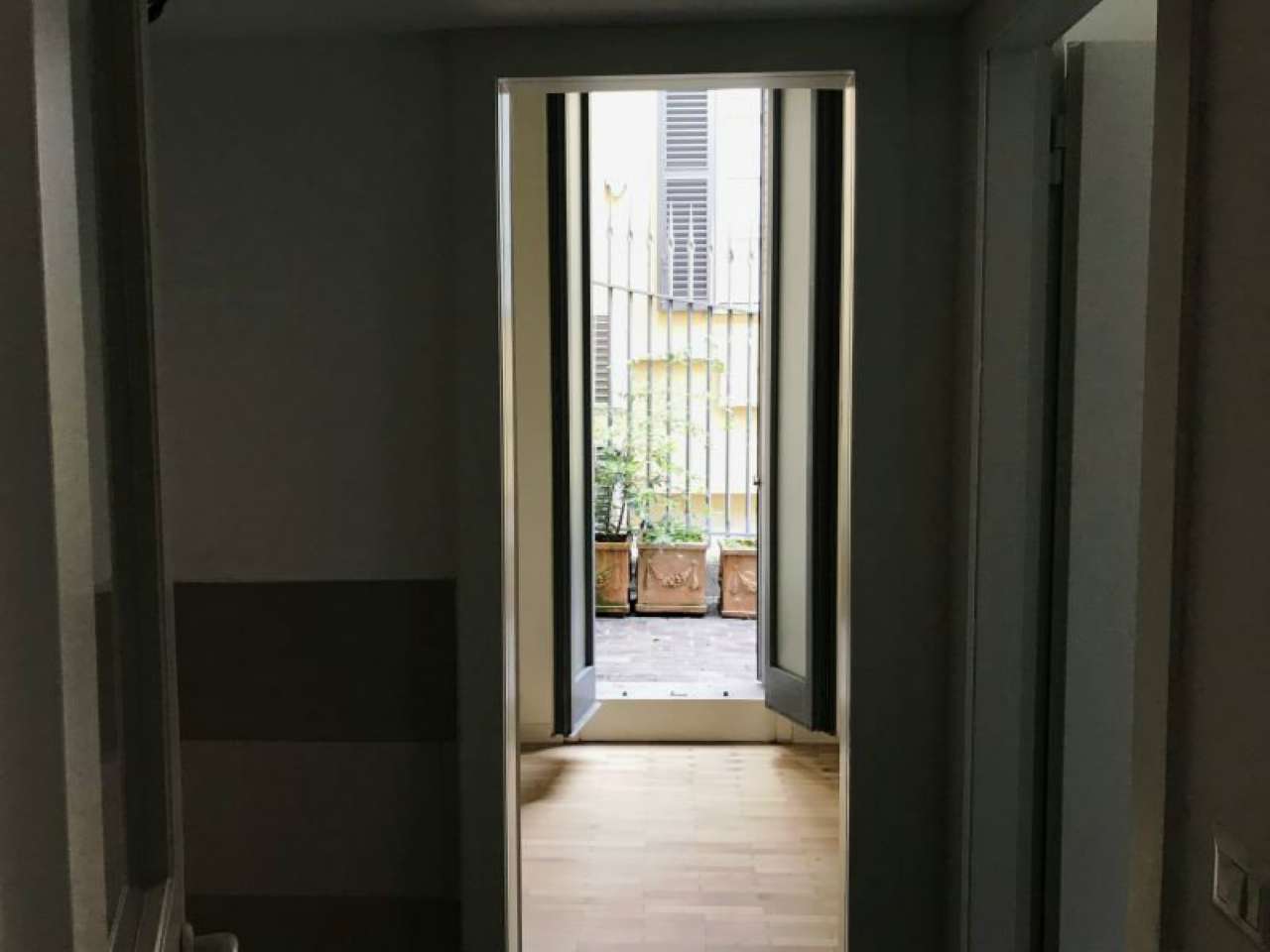 Show Room MILANO affitto  CENTRO STORICO Gesù HOUSE SELECTION