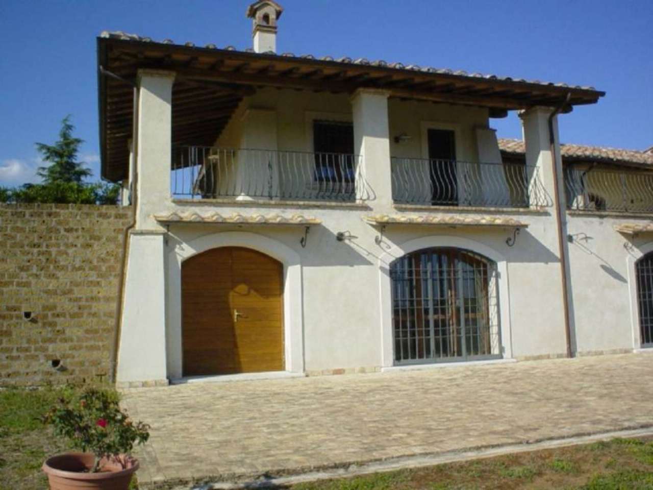 Villa MONTEROSI vendita   di tagliata Osservatorio Immobiliare S.r.l.