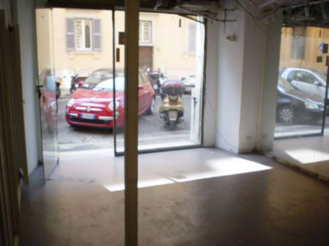 Negozio - Loc.Com. ROMA vendita  PRATI PIETRO COSSA Osservatorio Immobiliare S.r.l.