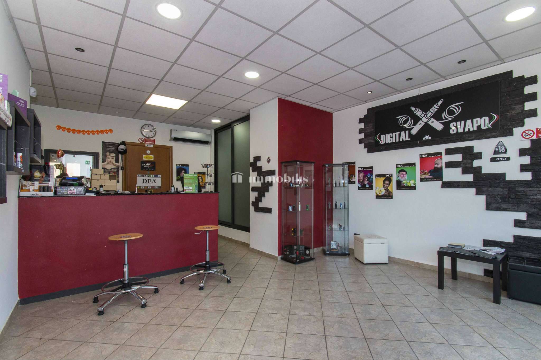 Negozio - Loc.Com. TORINO vendita  BORGATA LESNA Santa Maria Mazzarello STUDIO BORGATA LESNA S.A.S.