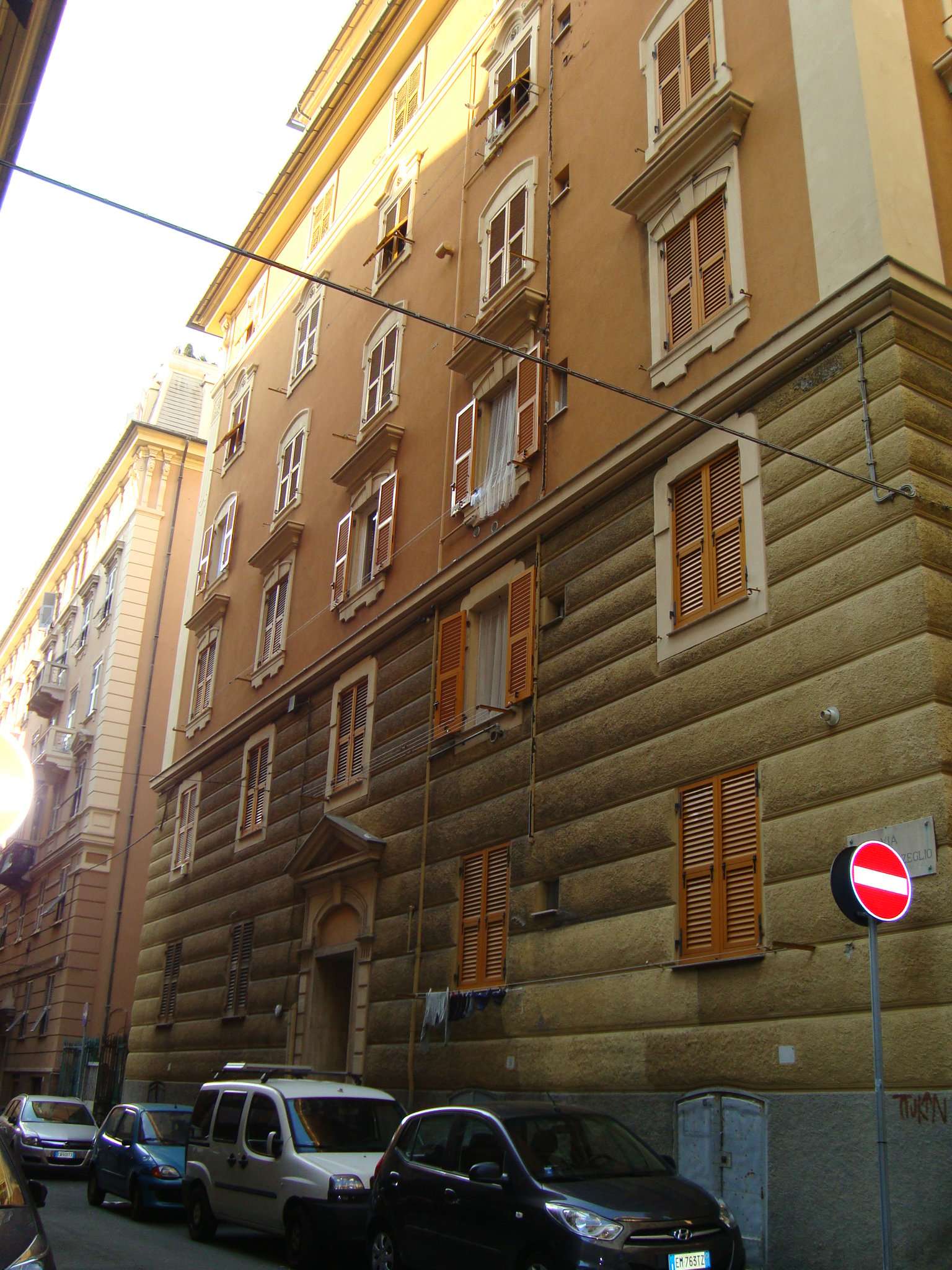  genova vendita quart: centro immobiliare chiaverini