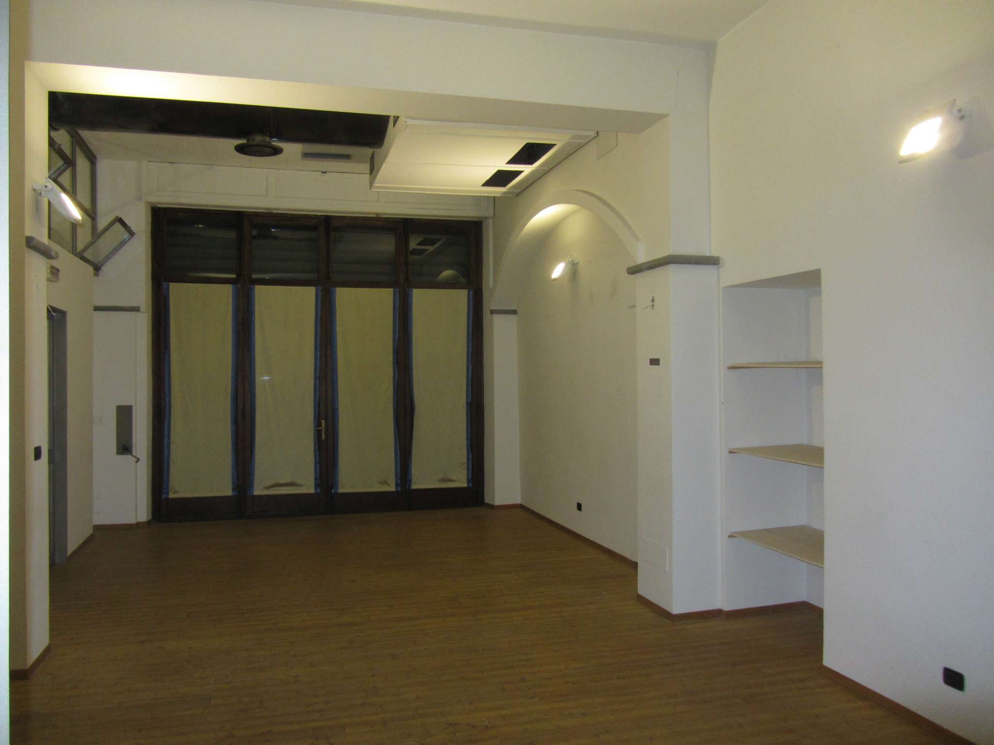Negozio - Loc.Com. TORINO vendita  CENTRO G. PARINI LUIGI MAINA STUDIO IMMOBILIARE