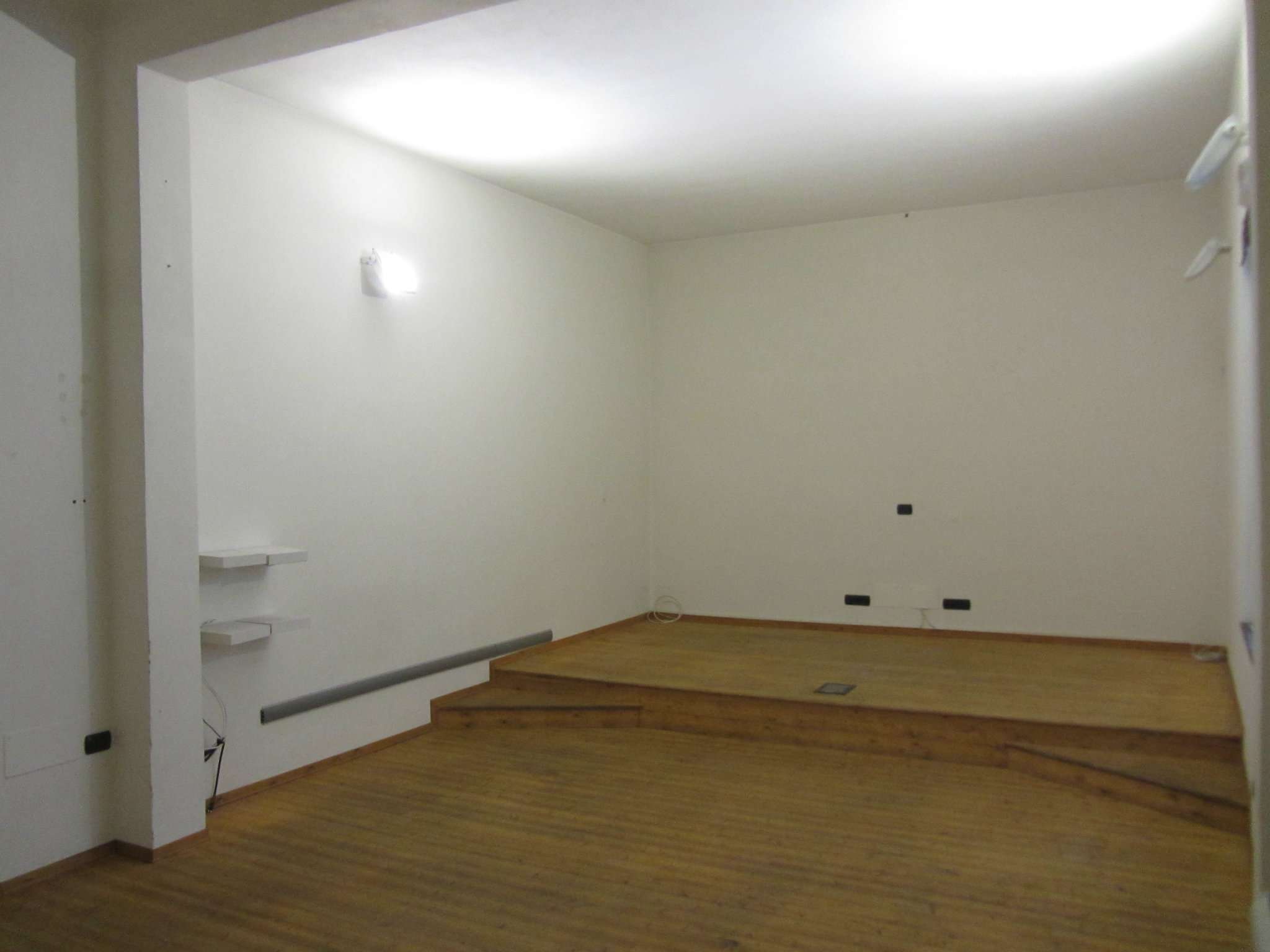 Negozio - Loc.Com. TORINO vendita  CENTRO G. PARINI LUIGI MAINA STUDIO IMMOBILIARE