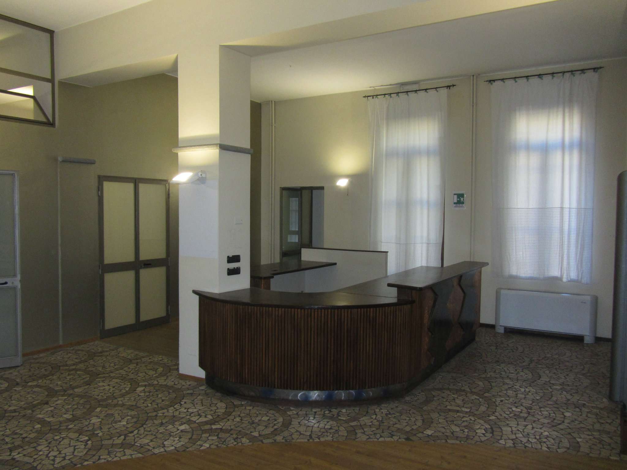 Negozio - Loc.Com. TORINO affitto  CENTRO G. PARINI LUIGI MAINA STUDIO IMMOBILIARE