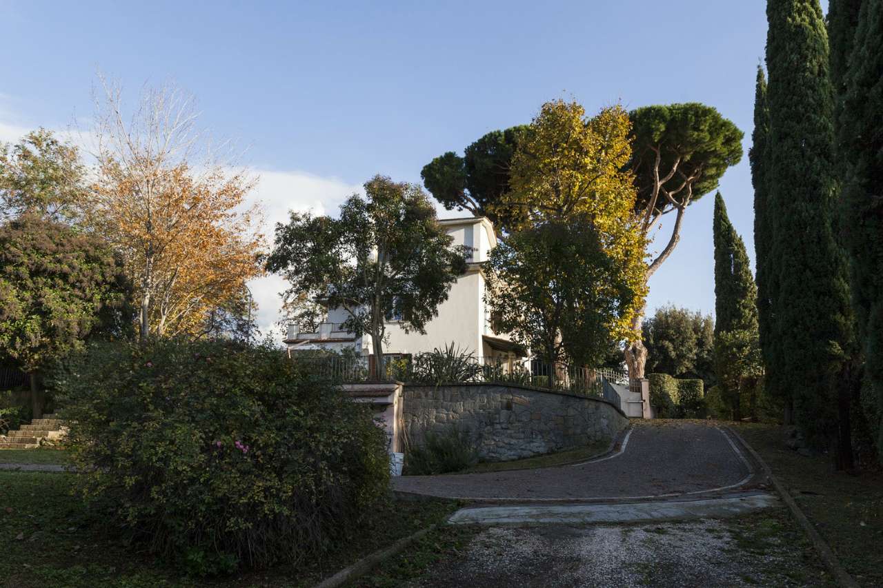 Villa Trifamiliare MARINO vendita   Via confini di castel gandolfo Immobiliare Cannavale