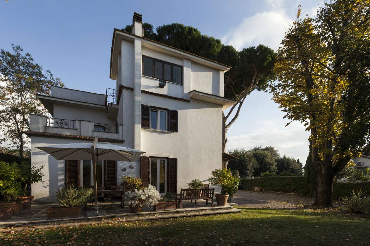 Villa Trifamiliare MARINO vendita   Via confini di castel gandolfo Immobiliare Cannavale