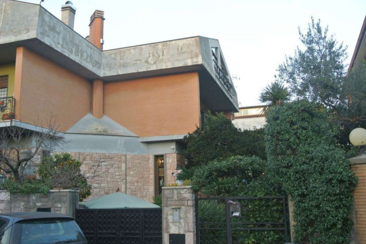 Villa Bifamiliare ROMA vendita  ACILIA Via Senofane Immobiliare Cannavale