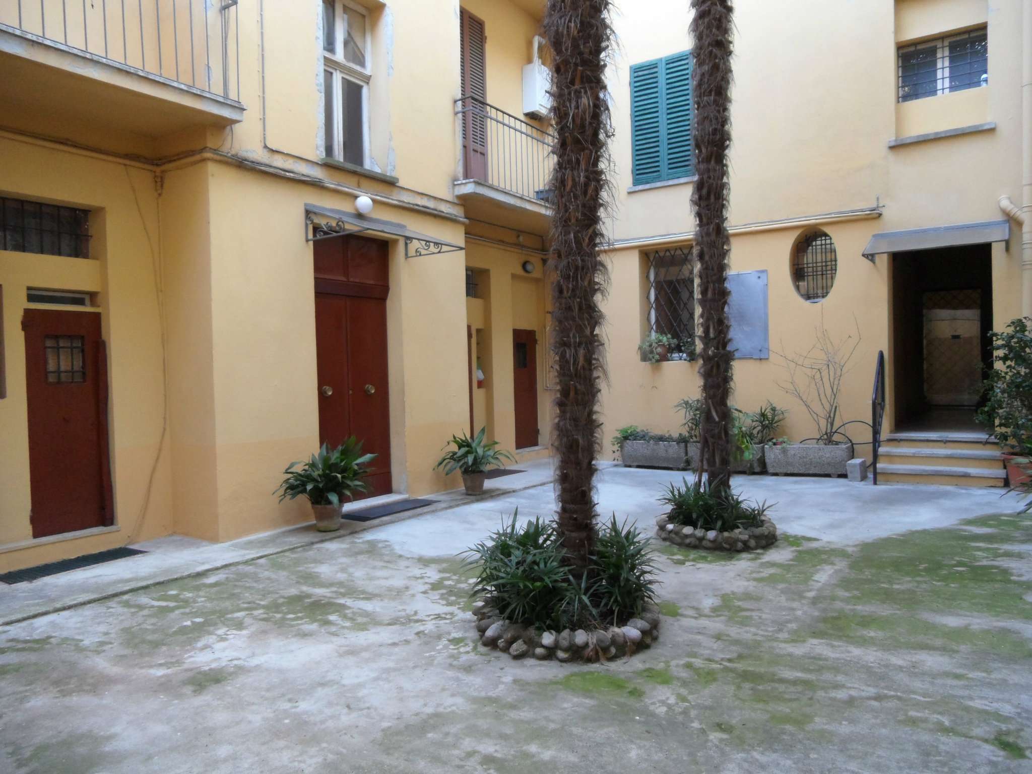 Negozio - Loc.Com. BOLOGNA vendita  CENTRO STORICO Castellata Immobiliare Santo Stefano
