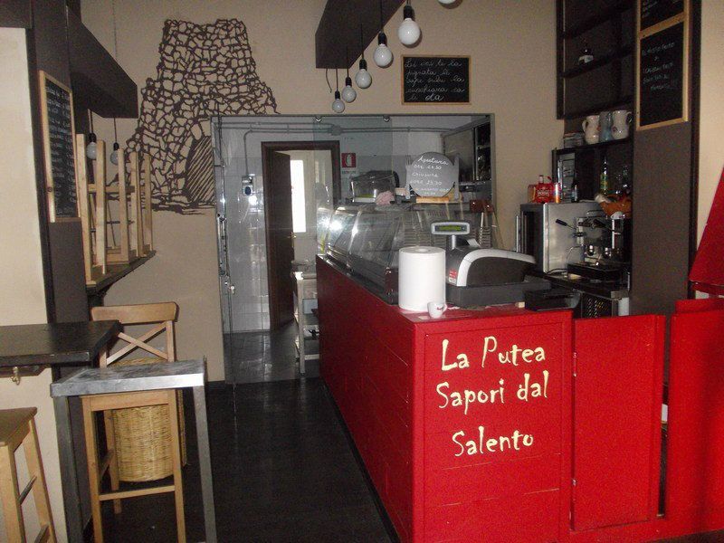 Negozio - Loc.Com. ROMA vendita  PIGNETO VIA MACERATA Club Casa Srl