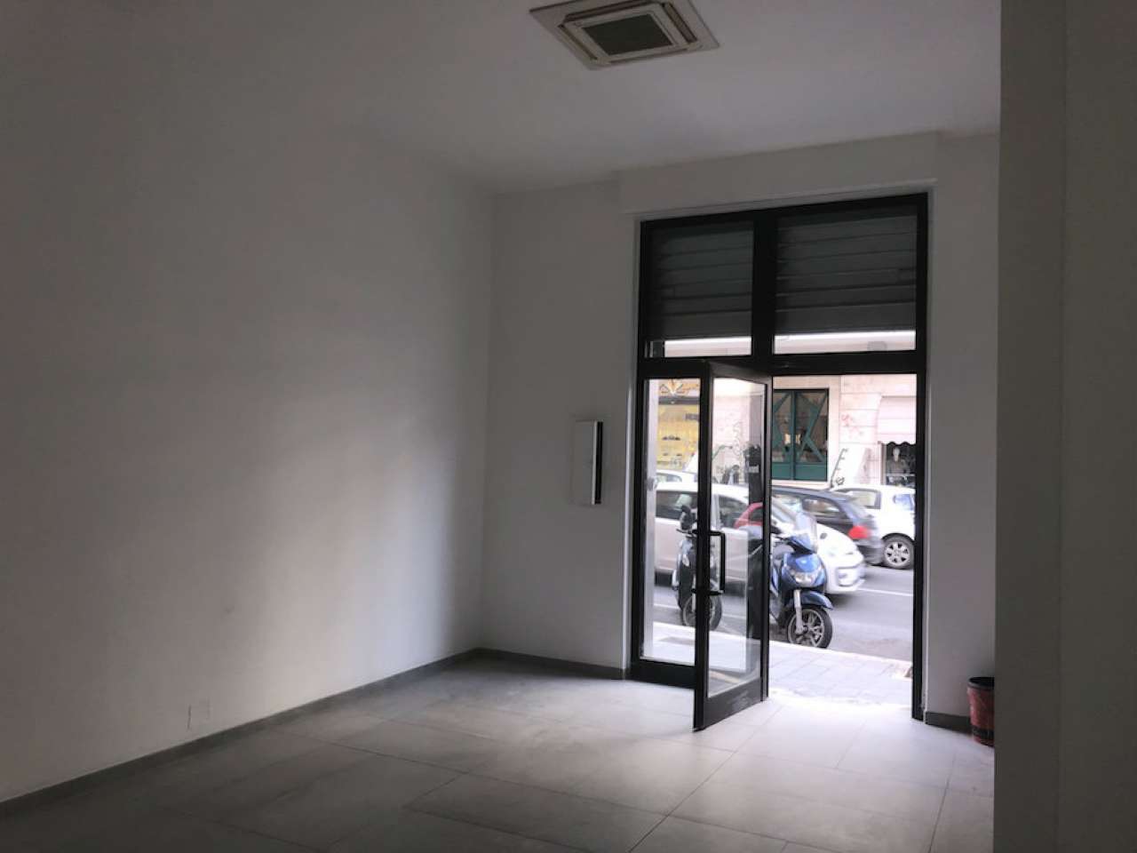 Negozio - Loc.Com. ROMA affitto  GIANICOLENSE (XV MUN.) jenner Happycasa