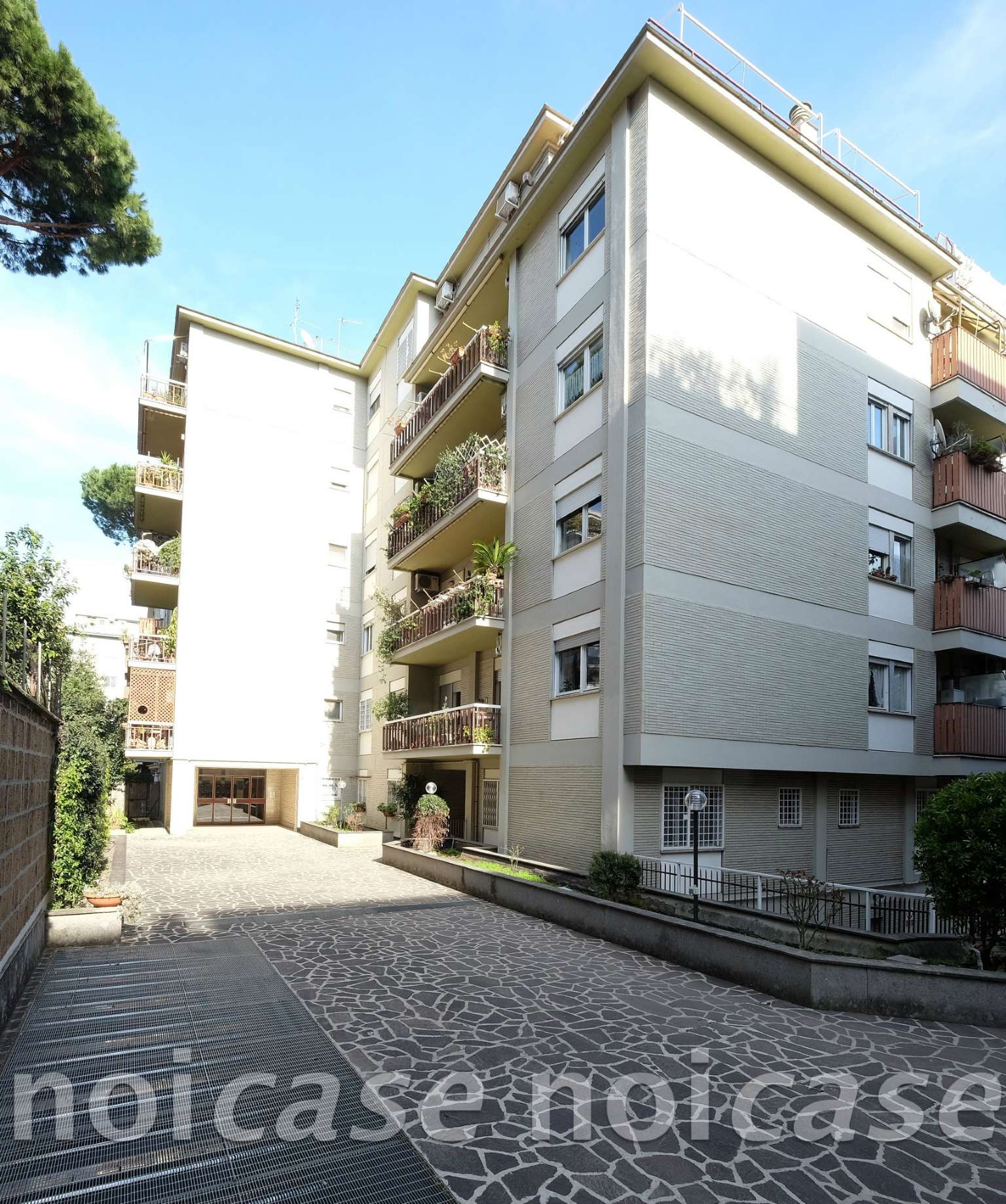 Appartamento ROMA vendita  Monte mario Vittorio Montiglio N.O.I. Case s.r.l.