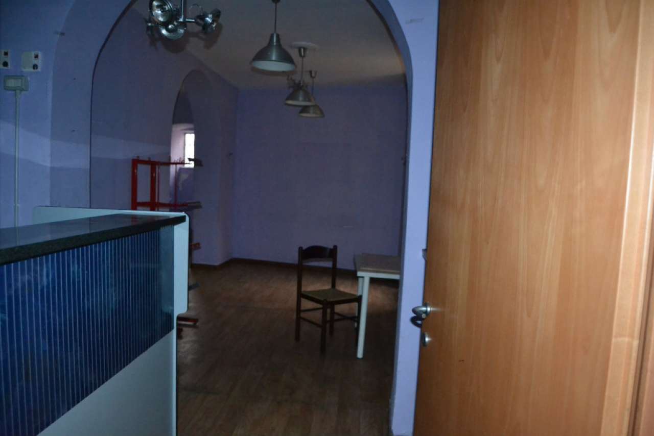 Negozio - Loc.Com. GENOVA vendita  CENTRO STORICO VICO DEL DRAGONE IL NIDO SNC