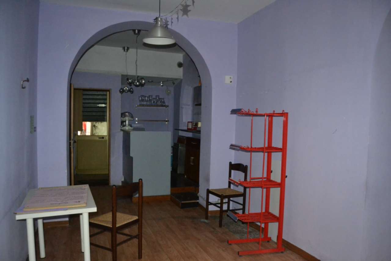 Negozio - Loc.Com. GENOVA vendita  CENTRO STORICO VICO DEL DRAGONE IL NIDO SNC