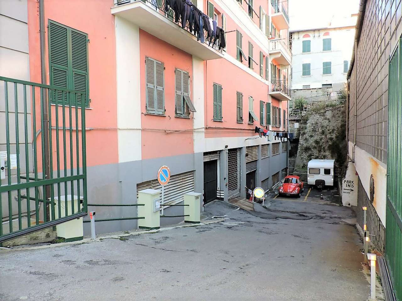  genova vendita quart: cornigliano s.i.t.-studio-immobiliare
