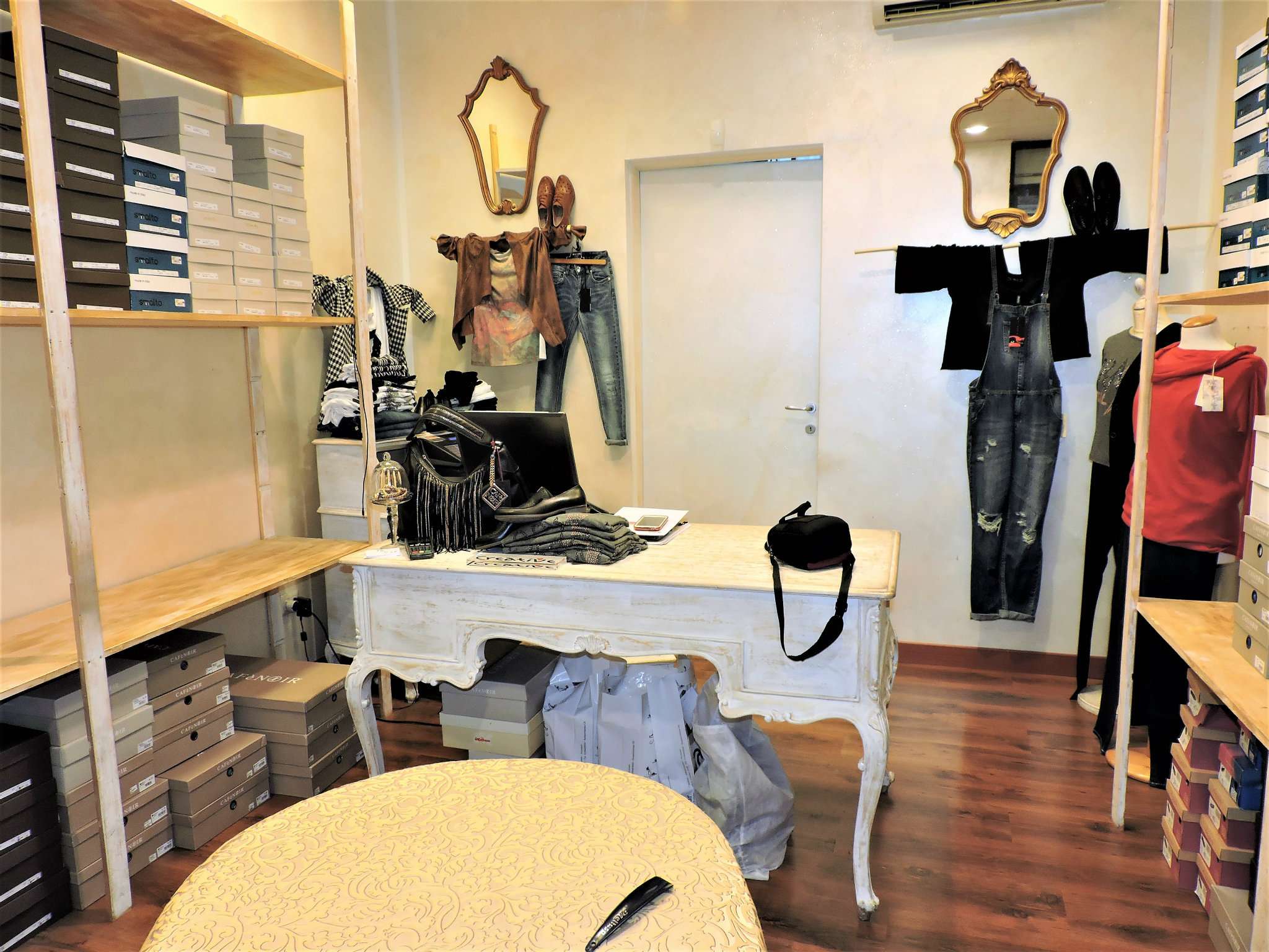  genova affitto quart: sampierdarena s.i.t.-studio-immobiliare