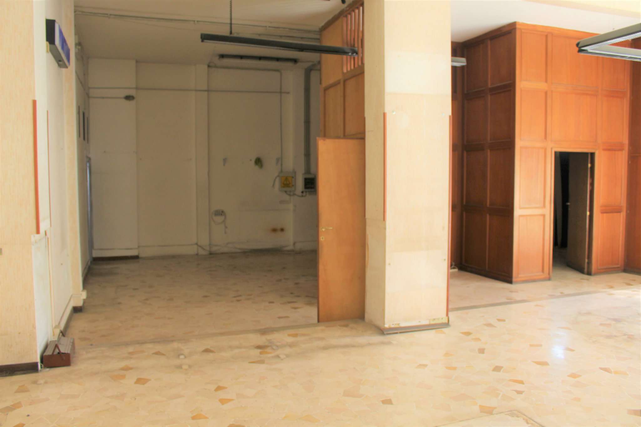 Negozio - Loc.Com. ROMA vendita  PIGNETO RENZO DA CERI Jolly Agenzia Immobiliare