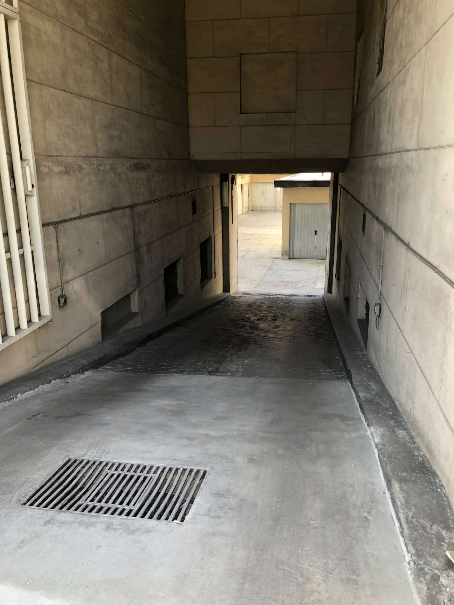 Box auto - Posto auto TORINO affitto  LINGOTTO  Aurora Immobiliare-Agenzia Cit Turin