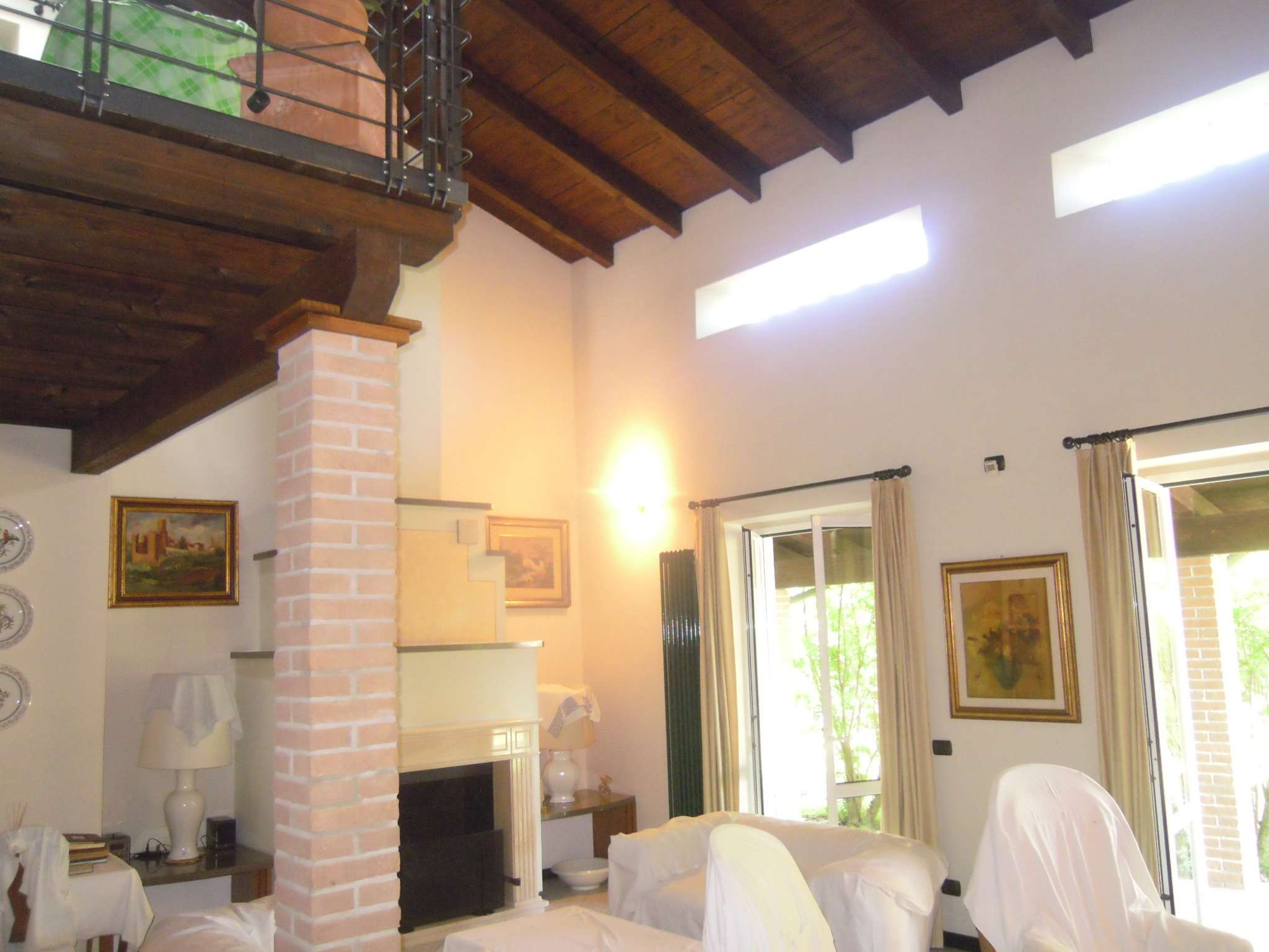 Villa Unifamiliare - Indipendente CASTELL