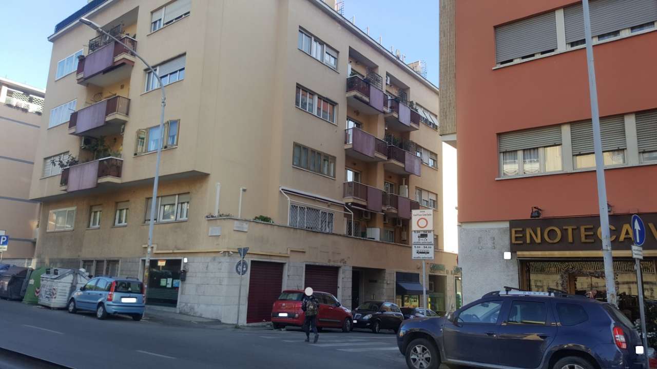 Negozio - Loc.Com. ROMA vendita  GREGORIO VII Cardinal Tripepi CasaRoma Immobili s.r.l.s.