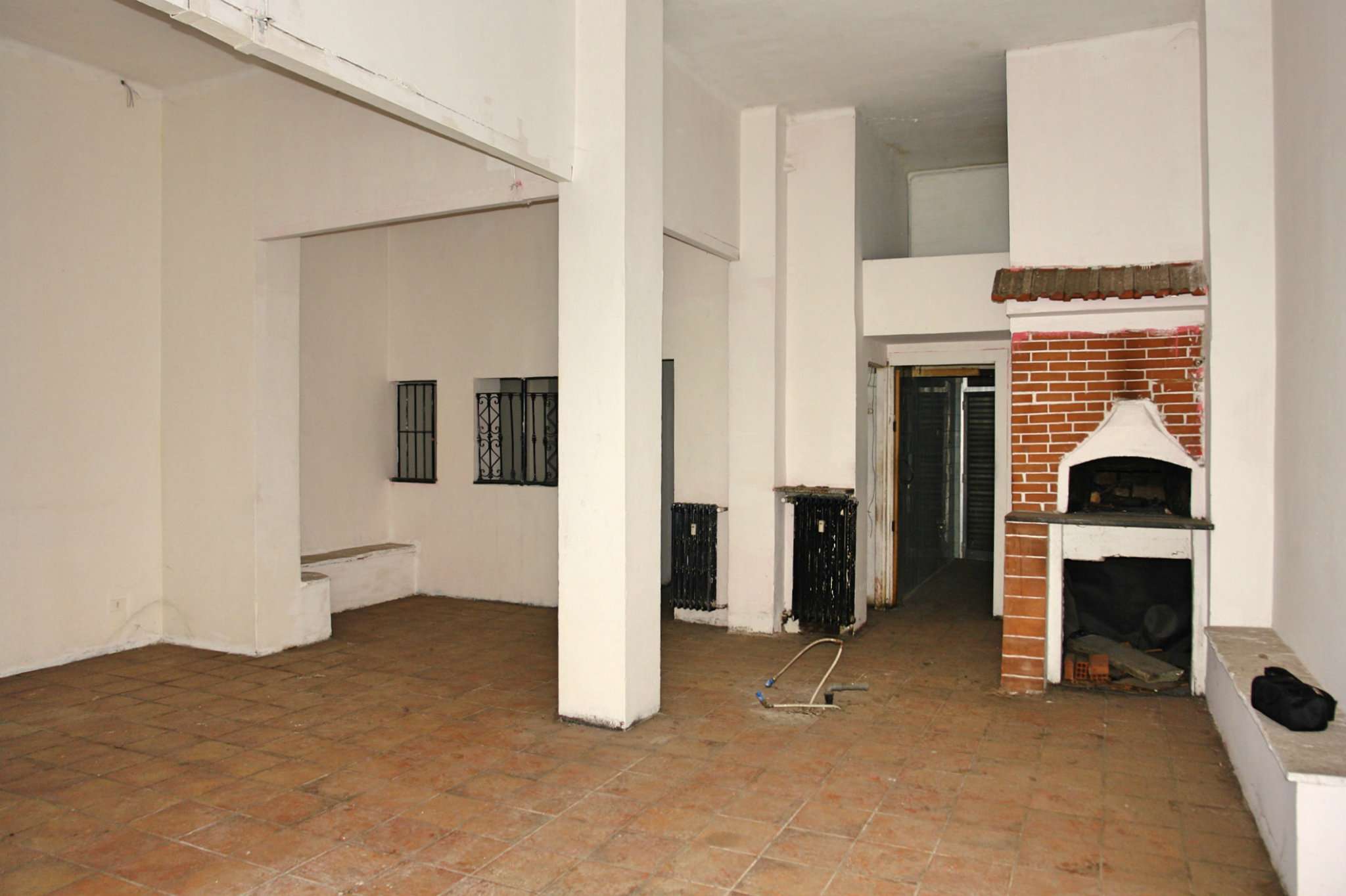 Negozio - Loc.Com. TORINO vendita  VANCHIGLIA Cesare Balbo GIEFFE PATRIMONI - Real Estate Advisor, Torino - London