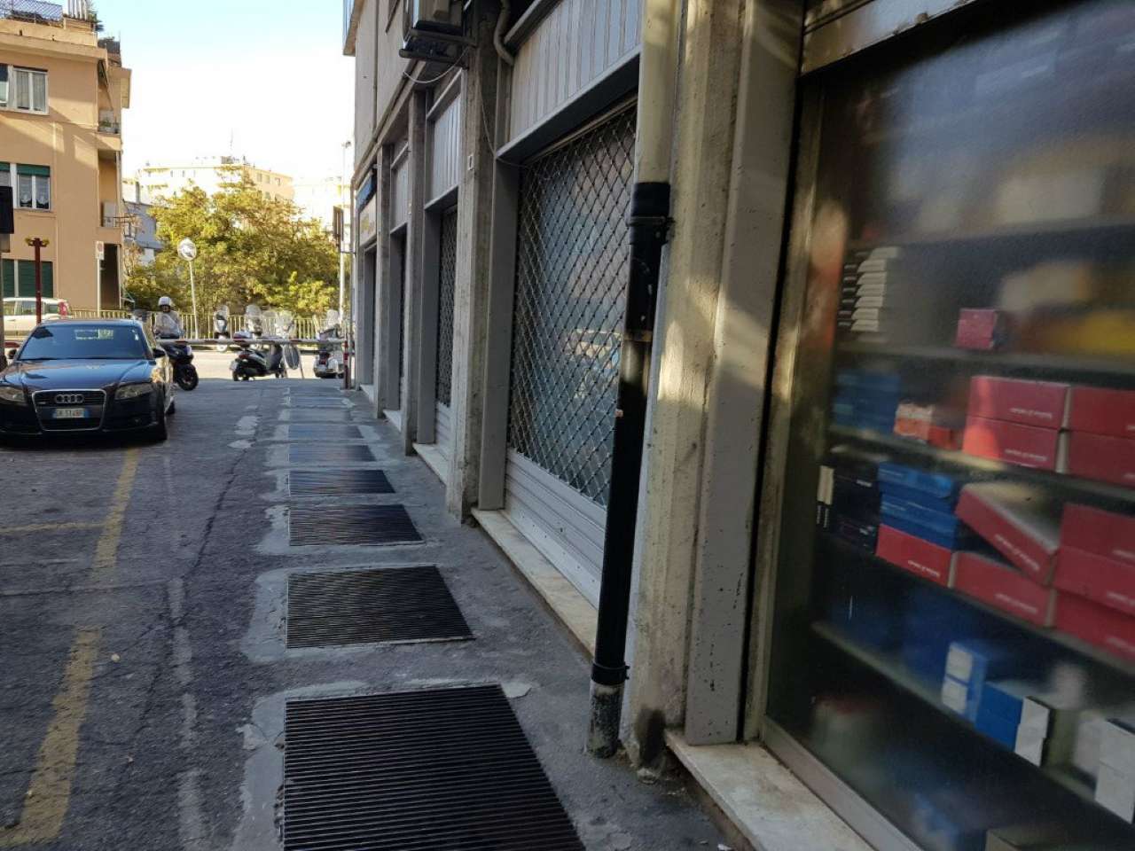Negozio - Loc.Com. GENOVA affitto  BORGORATTI Borgoratti STUDIO IMMOBILIARE BATTOLLA DI BATTOLLA