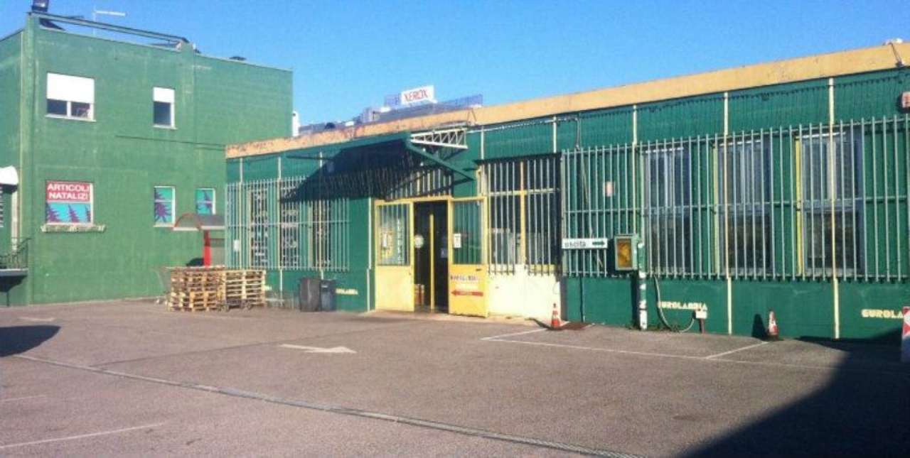 Negozio - Loc.Com. ROMA vendita  FINOCCHIO BERNARDINO ALIMENA Logica Immobiliare