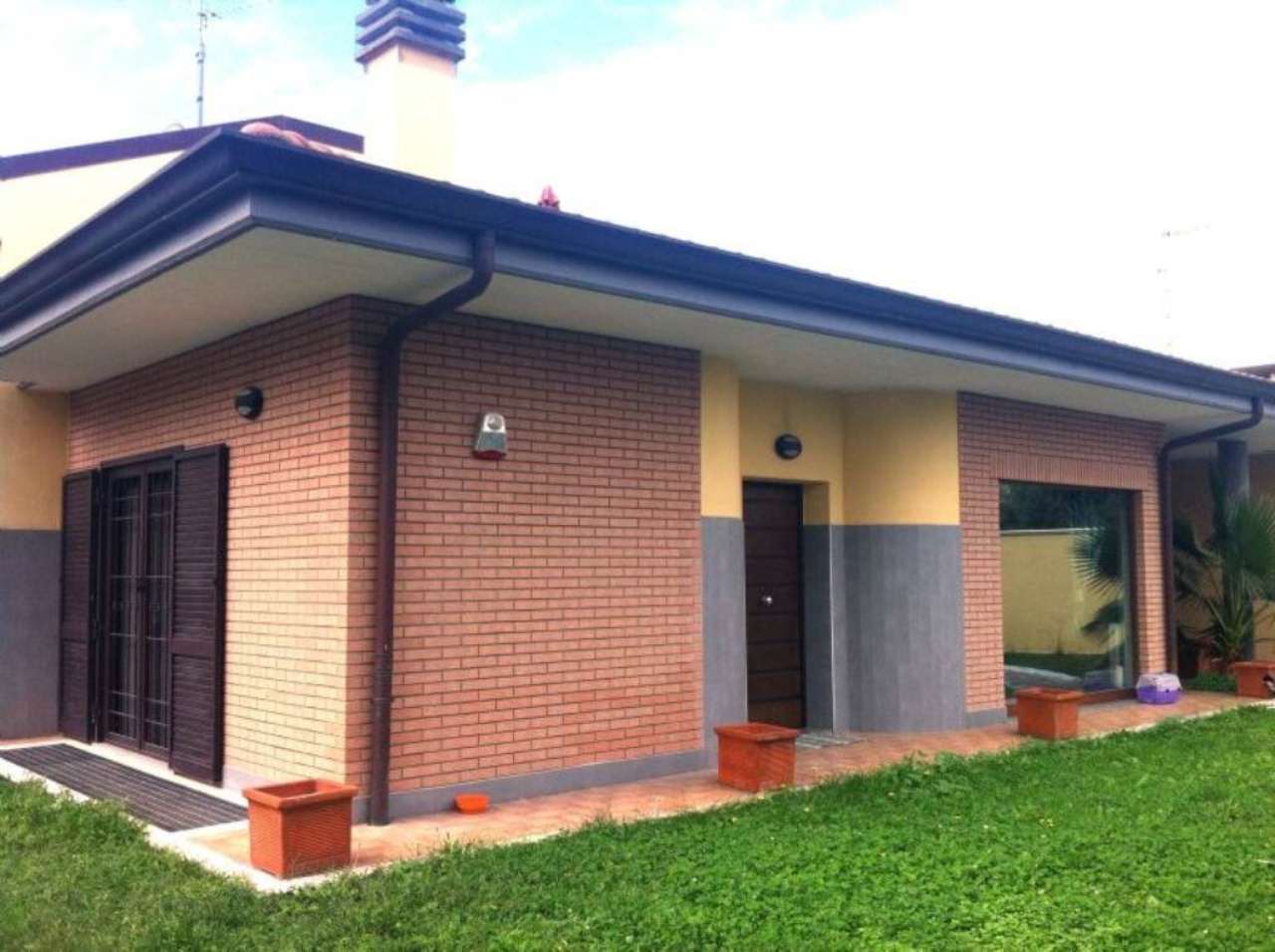 Villa Trifamiliare APRILIA vendita   GIACOMO MATTEOTTI Logica Immobiliare